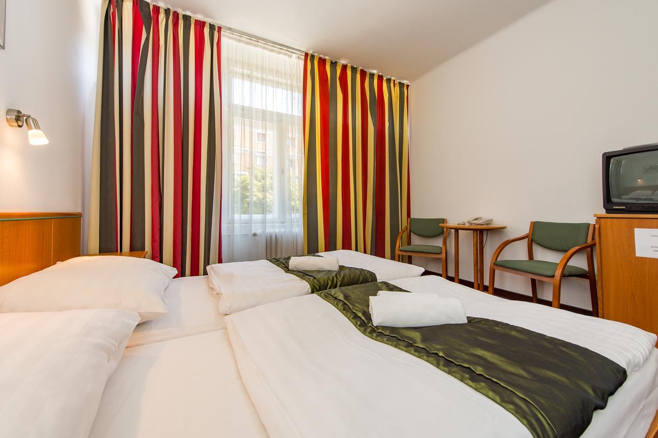 בודפשט Hotel Griff מראה חיצוני תמונה