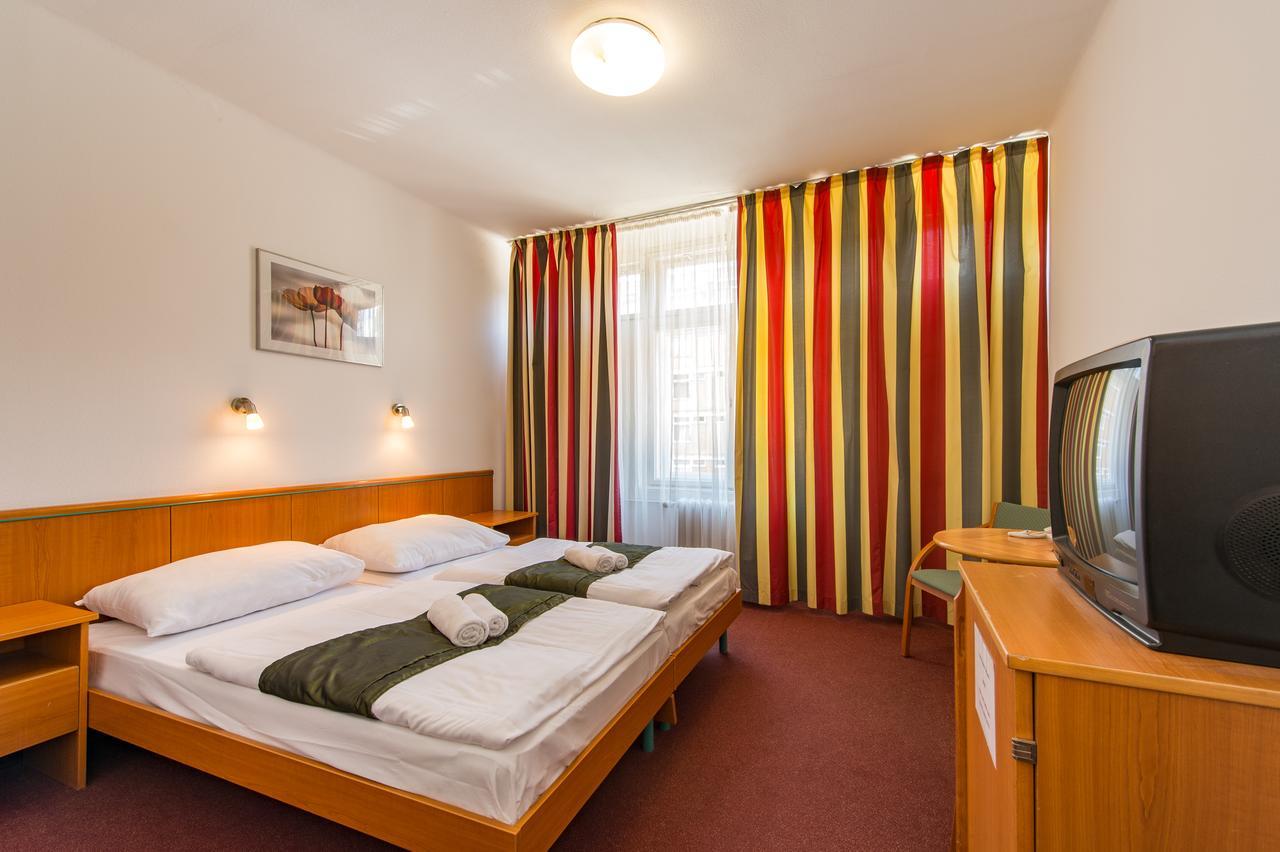 בודפשט Hotel Griff מראה חיצוני תמונה