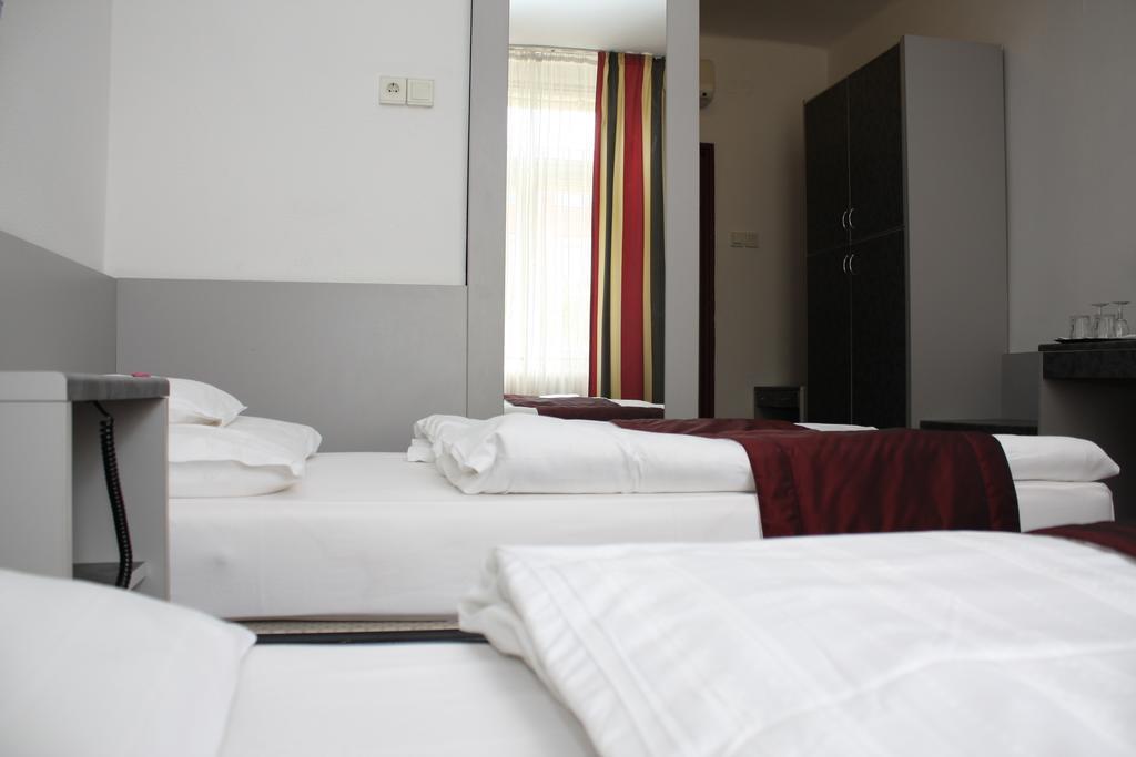 בודפשט Hotel Griff מראה חיצוני תמונה