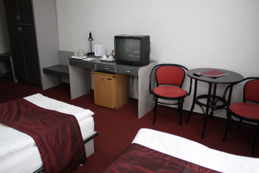 בודפשט Hotel Griff מראה חיצוני תמונה